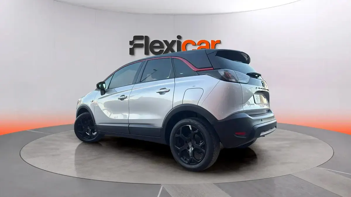 Usado Opel Crossland 110 CV (80 kW) 2023 Gris SUV