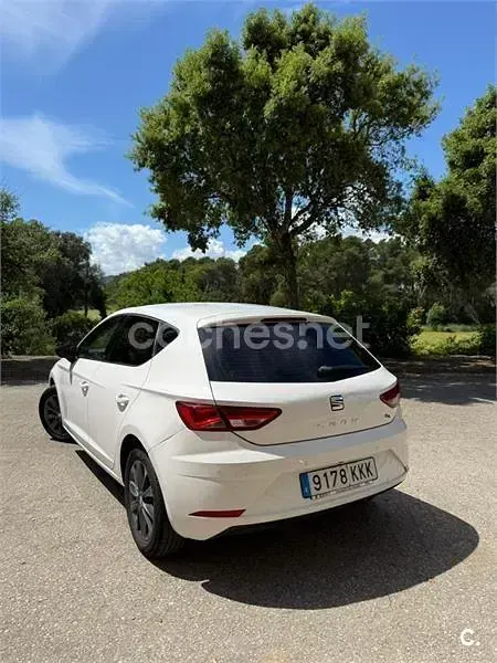 Usado Seat Leon Style 115 CV (84 kW) 2018 Blanco Berlina