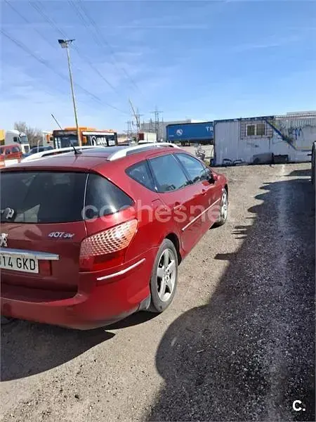 Usado Peugeot 407 Sport 136 CV (100 kW) 2008 Granate Familiar