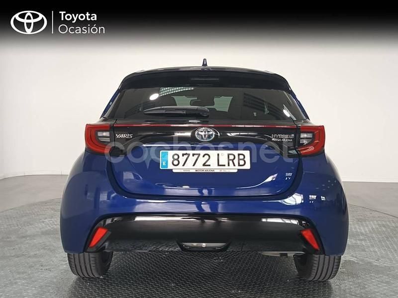 Usado Toyota Yaris Hybrid Style 116 CV (85 kW) 2021 Azul Berlina