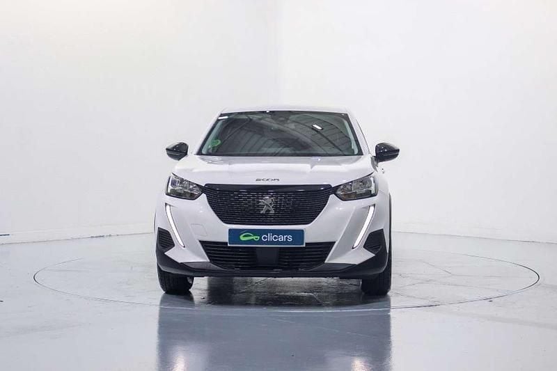 Usado Peugeot 2008 Active 110 CV (80 kW) 2022 Blanco SUV