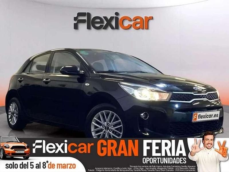 Usado Kia Rio 75 CV (55 kW) 2017 Negro Utilitario