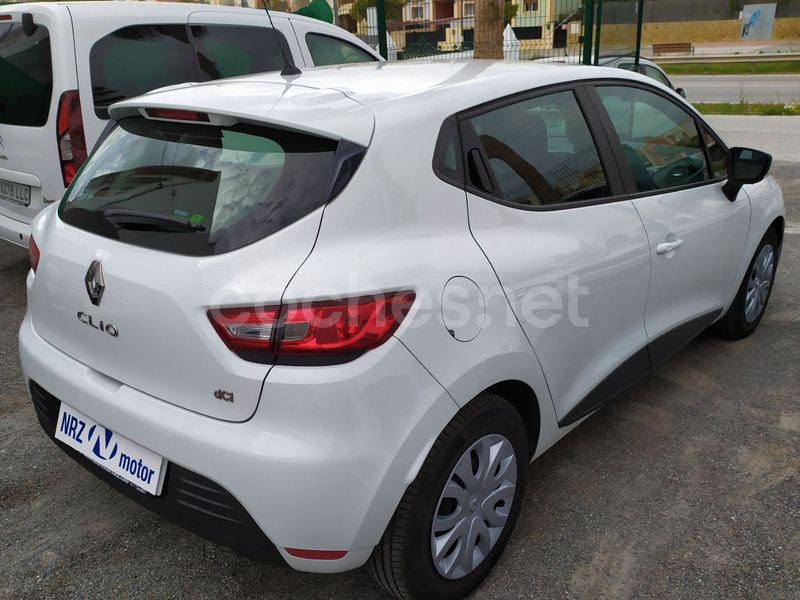 Usado Renault Clio IV Business 75 CV (55 kW) 2018 Blanco Berlina