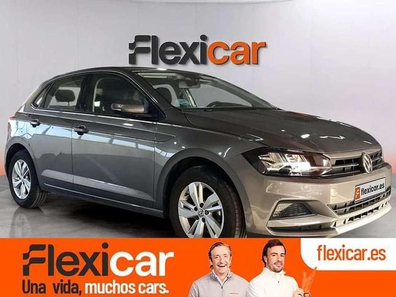 Usado VW Polo Advance 95 CV (69 kW) 2018 Gris Utilitario