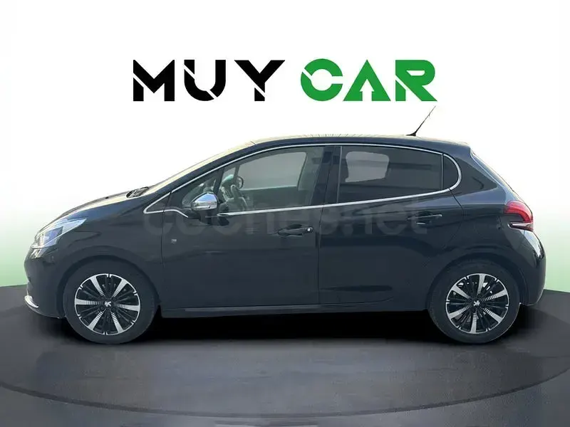 Usado Peugeot 208 110 CV (80 kW) 2019 Negro Utilitario