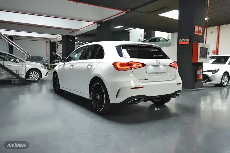 Usado Mercedes A250 218 CV (160 kW) 2023 Blanco Utilitario