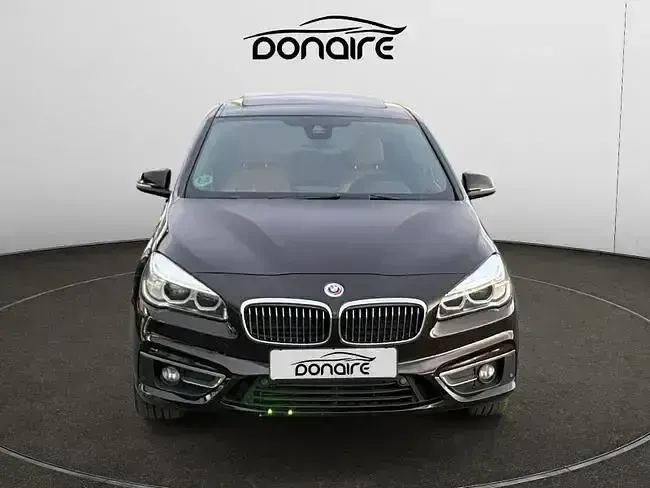 Usado BMW 218 Luxury Line 150 CV (110 kW) 2015 Marrón Familiar