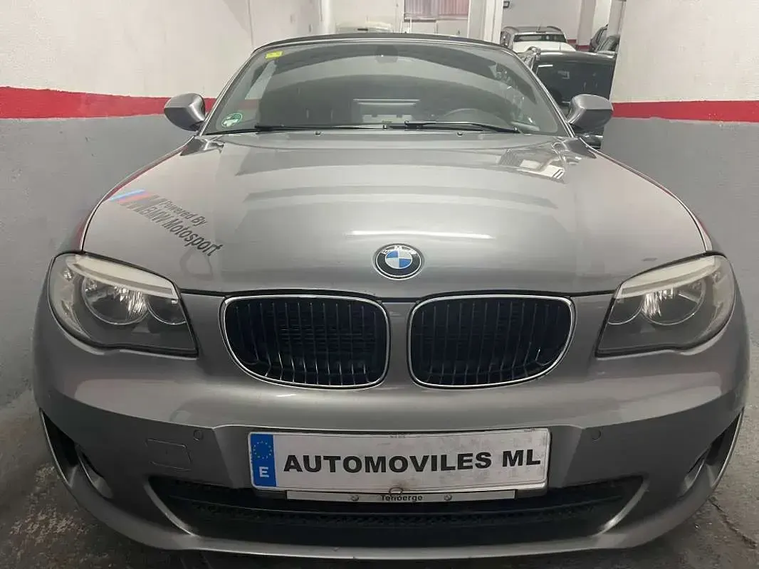 Usado BMW 118 Cabriolet M Performance 143 CV (105 kW) 2011 Gris Descapotable