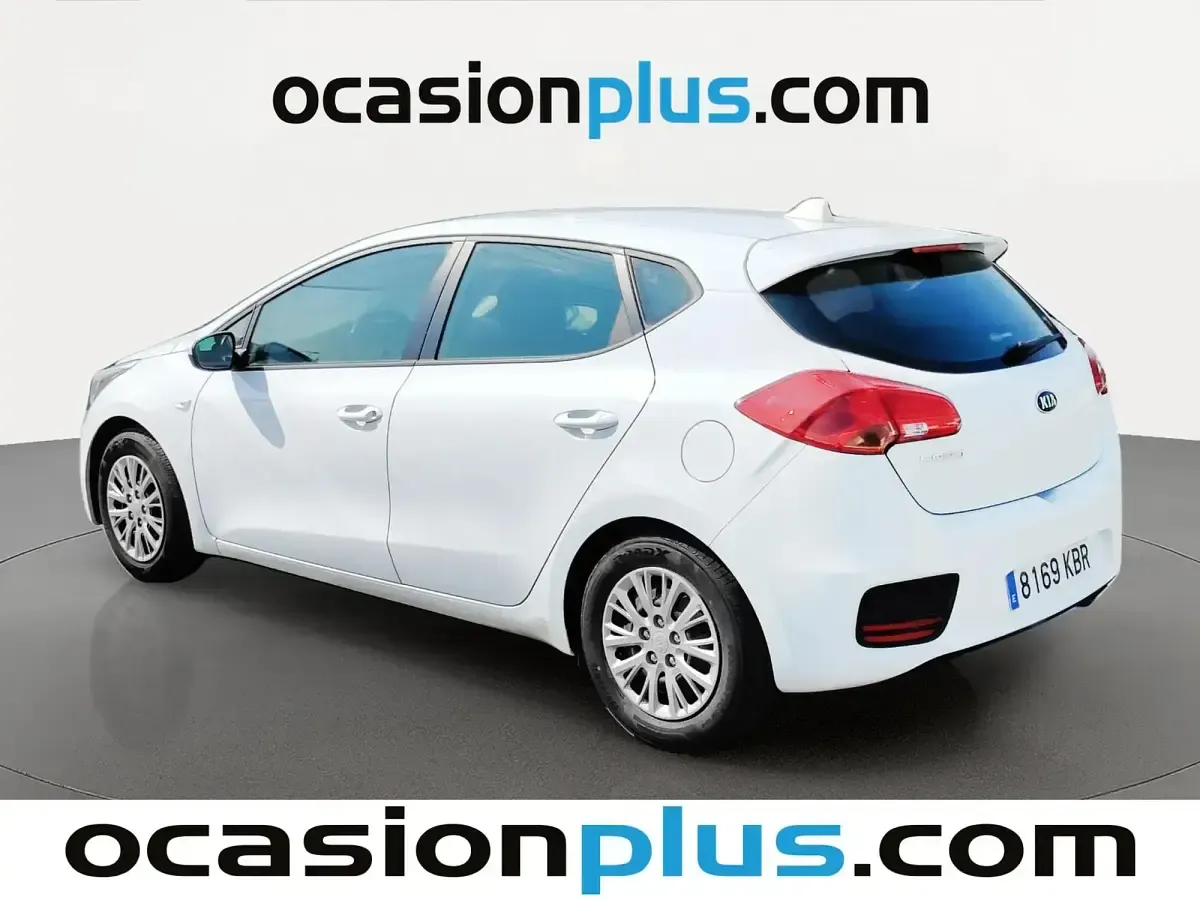 Usado Kia Ceed Plus 100 CV (73 kW) 2017 Blanco Utilitario