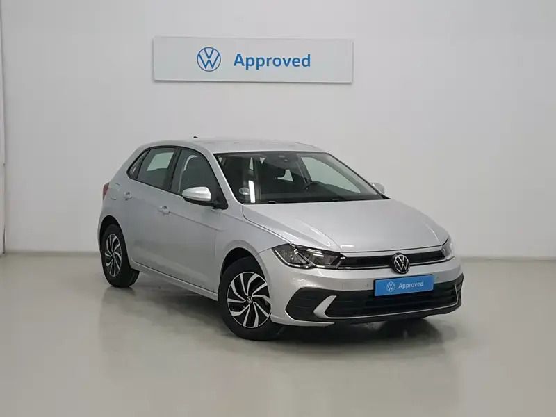 Gris Usado 2024 VW Polo Life Utilitario | 17.500 € (Precio justo) - Imagen 1/4