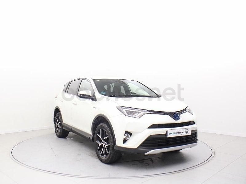 Usado Toyota RAV4 Hybrid Advance 197 CV (144 kW) 2016 Blanco SUV
