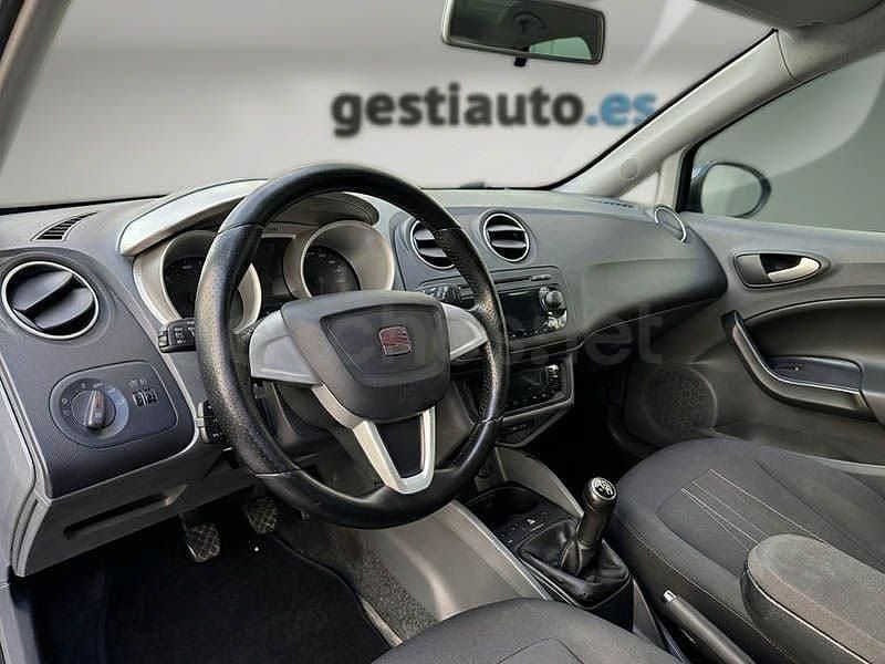 Usado Seat Ibiza ST Copa 105 CV (77 kW) 2012 Beige Familiar