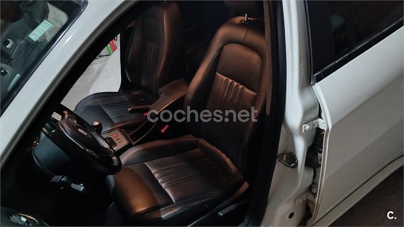 Usado Alfa Romeo 159 170 CV (125 kW) 2010 Blanco Familiar