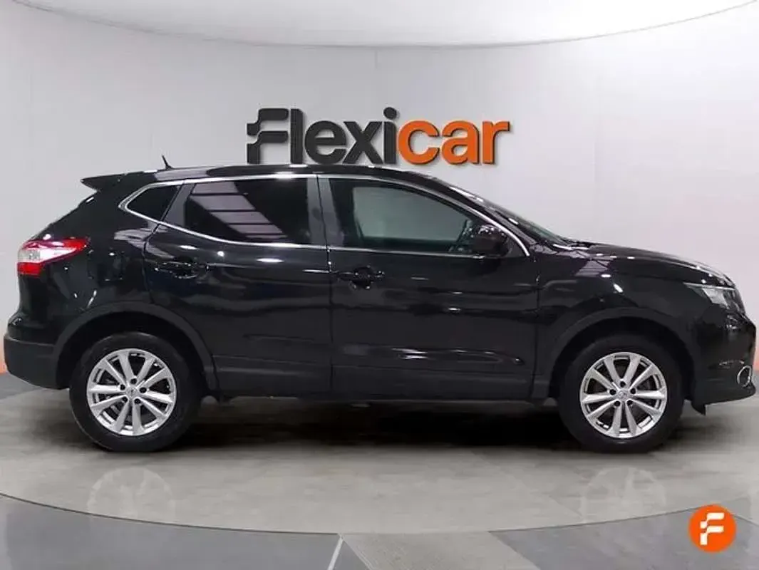 Gebraucht Nissan Qashqai Acenta 110 PS (80 kW) 2017 Schwarz SUV