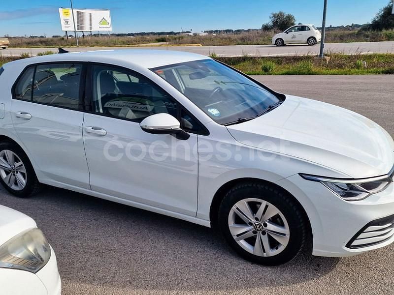 Usado VW Golf VIII 115 CV (84 kW) 2021 Blanco Berlina