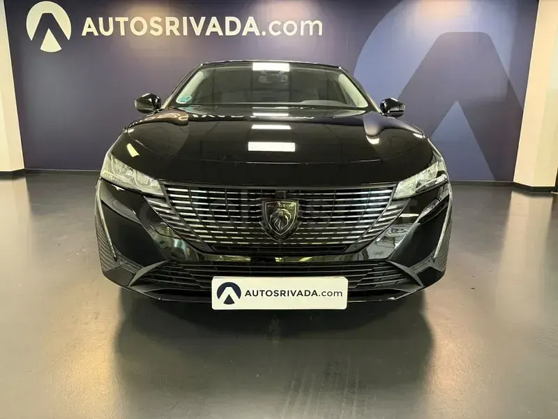 Usado Peugeot 308 Allure 130 CV (95 kW) 2022 Negro Berlina