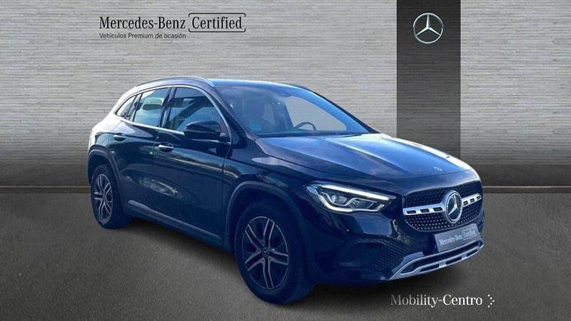 Usado Mercedes GLA180 Progressive 136 CV (100 kW) 2022 Negro SUV