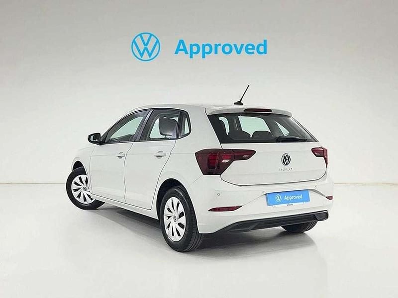 Usado VW Polo 95 CV (69 kW) 2022 Gris Utilitario