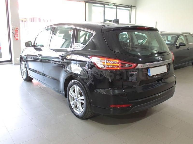 Usado Ford S-MAX Titanium 150 CV (110 kW) 2019 Negro Monovolumen