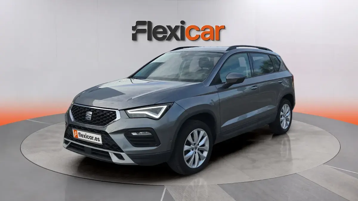 Usado Seat Ateca Style 150 CV (110 kW) 2023 Gris SUV