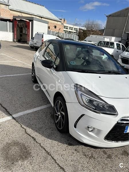 Usado Citroën DS3 PureTech 110 CV (80 kW) 2014 Blanco Berlina