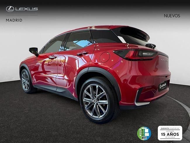 Nuevo Lexus LBX 136 CV (100 kW) 2026 Rojo SUV