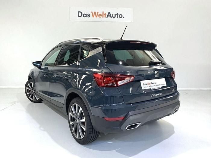 Azul Usado 2025 Seat Arona FR SUV | 22.600 € (Un poco caro) - Imagen 1/4