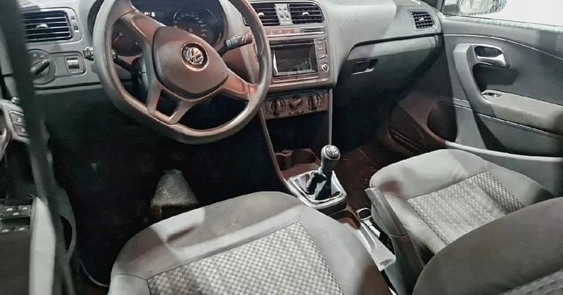 Usado VW Polo Edition 60 CV (44 kW) 2014