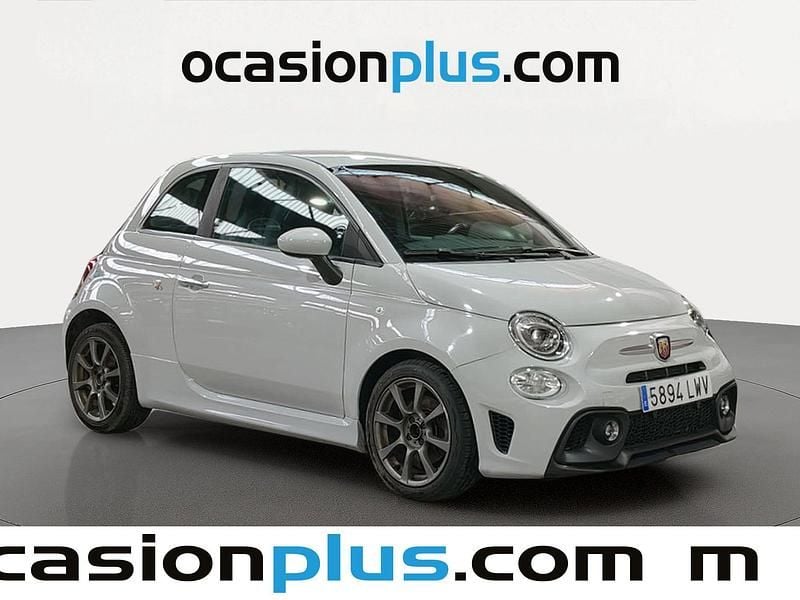 Usado Abarth 595 145 CV (106 kW) 2022 Gris Utilitario