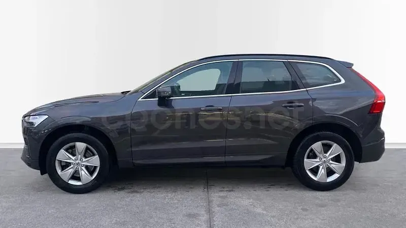 Usado Volvo XC60 Core 197 CV (144 kW) 2023 Gris / plata SUV