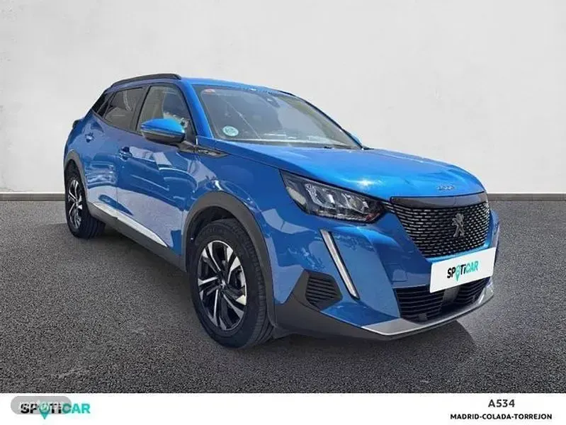 Usado Peugeot 2008 Allure 130 CV (95 kW) 2021 Azul SUV