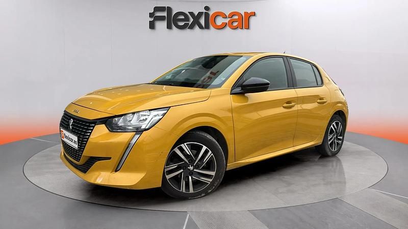 Usado Peugeot 208 Active 102 CV (75 kW) 2023 Amarillo Utilitario