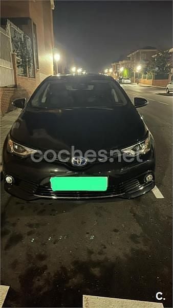 Negro Usado 2018 Toyota Auris Hybrid Edition Berlina | 12.700 € (Buen precio) - Imagen 1/4