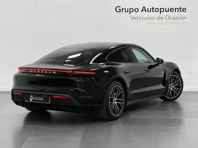 Usado Porsche Taycan 300 kW (408 CV) 2022 Eléctrico Berlina