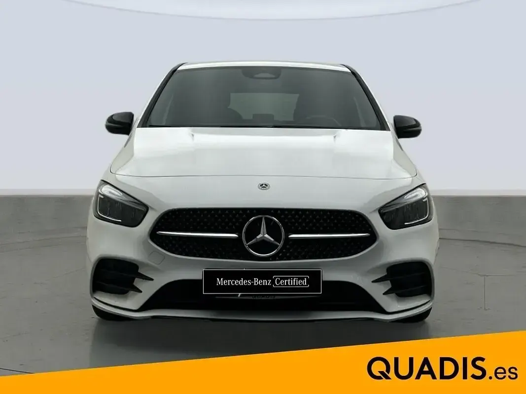 Usado Mercedes B200 150 CV (110 kW) 2023 Blanco Monovolumen