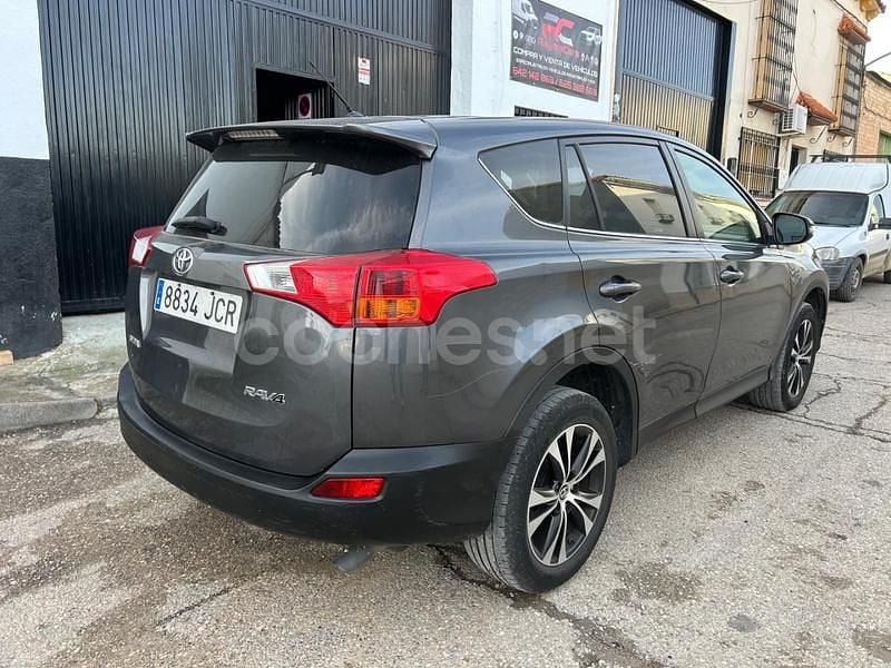 Usado Toyota RAV4 Executive 150 CV (110 kW) 2015 Gris / plata SUV