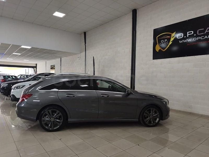 Usado Mercedes CLA200 Shooting Brake AMG line 136 CV (100 kW) 2016 Gris / plata Familiar
