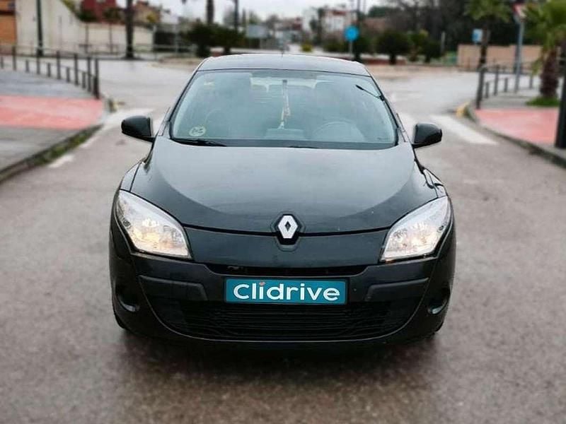Usado Renault Mégane III 106 CV (77 kW) 2010 Negro Utilitario