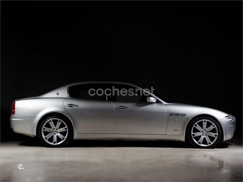 Usado Maserati Quattroporte GT 400 CV (294 kW) 2008 Gris Berlina
