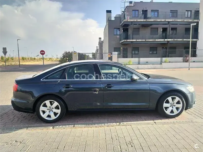 Usado Audi A6 245 CV (180 kW) 2014 Gris / plata Berlina