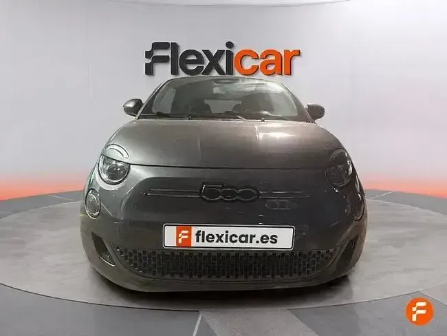Usado Fiat 500e Action 69 kW (95 CV) 2022 Gris Utilitario
