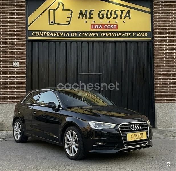 Usado Audi A3 Ambition 110 CV (80 kW) 2015 Negro Berlina