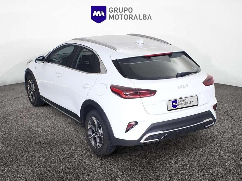 Usado Kia XCeed 101 CV (74 kW) 2025 Blanco SUV