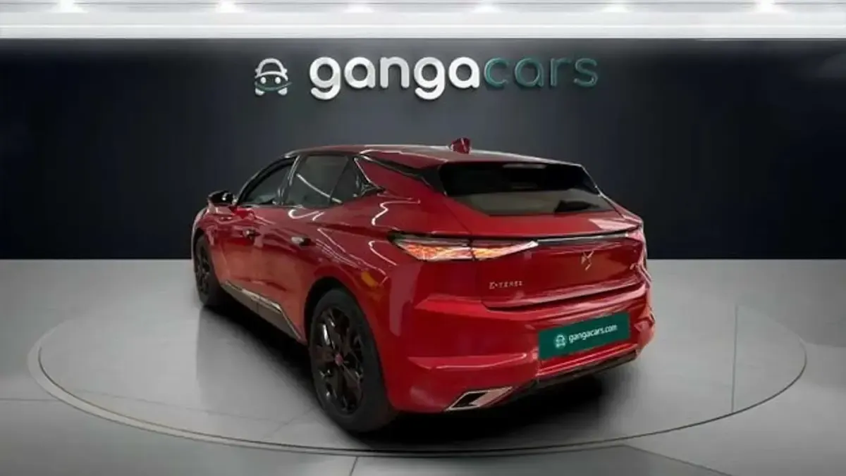 Usado DS Automobiles DS4 Performance 226 CV (166 kW) 2023 Rojo SUV