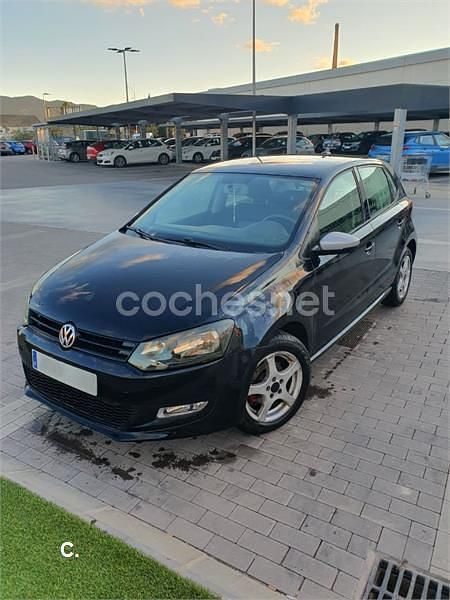 Używany VW Polo Advance 75 KM (55 kW) 2013 Czarny Sedan/Limuzyna