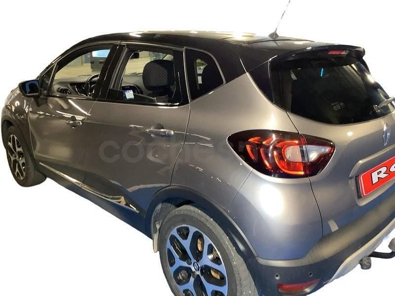 Usado Renault Captur Life 90 CV (66 kW) 2019 Gris / plata SUV