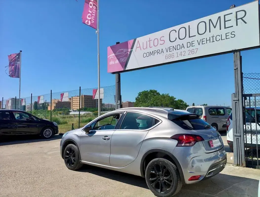 Usado DS Automobiles DS4 Crossback 165 CV (121 kW) 2018 Gris SUV