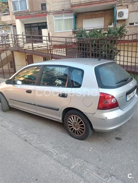 Gris / plata Usado 2001 Honda Civic ES Berlina | 750 € (Super precio) - Imagen 1/4