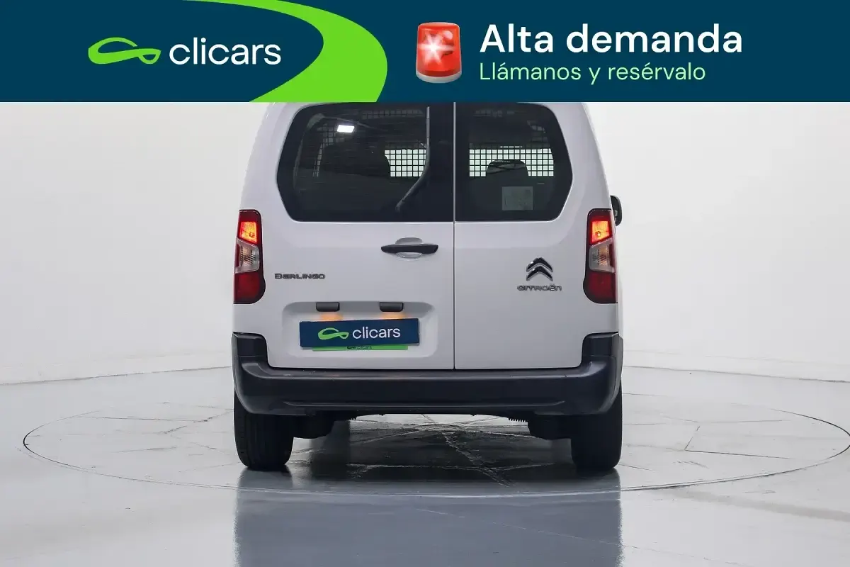 Usado Citroën Berlingo Business Class 100 CV (73 kW) 2023 Blanco Monovolumen