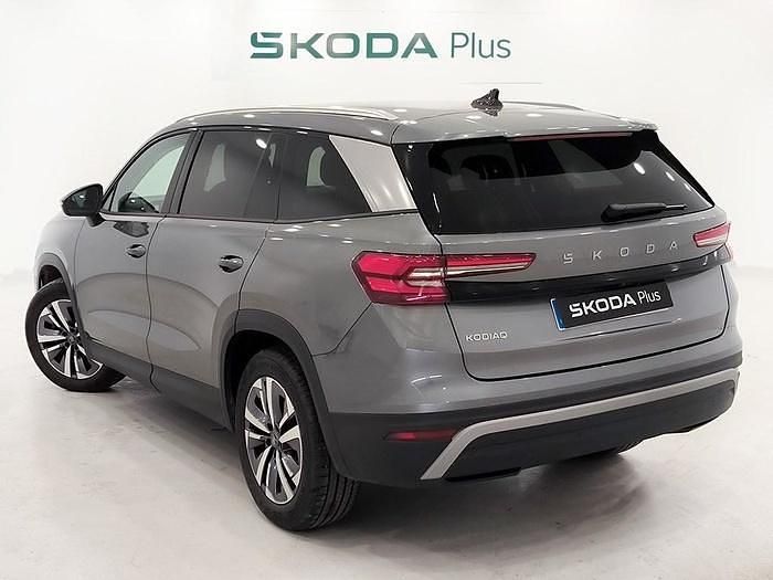 Usado Skoda Kodiaq Selection 150 CV (110 kW) 2025 Gris SUV